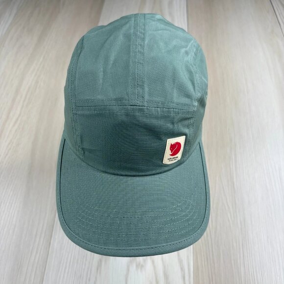 NWT Fjallraven Mens Patina Green Logo Lightweight High Coast Lite Cap Size S/M - Picture 1 of 11